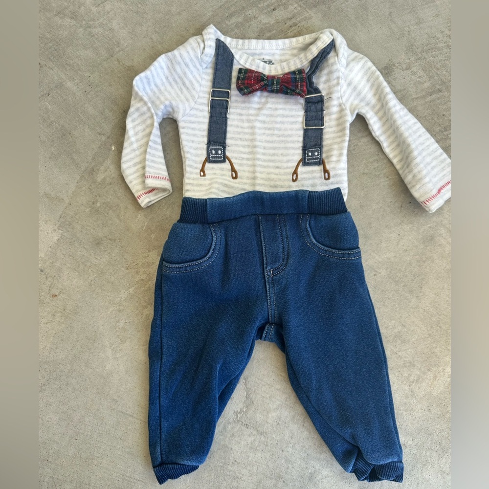 Mud Pie Infant Onesie with Plaid Accent